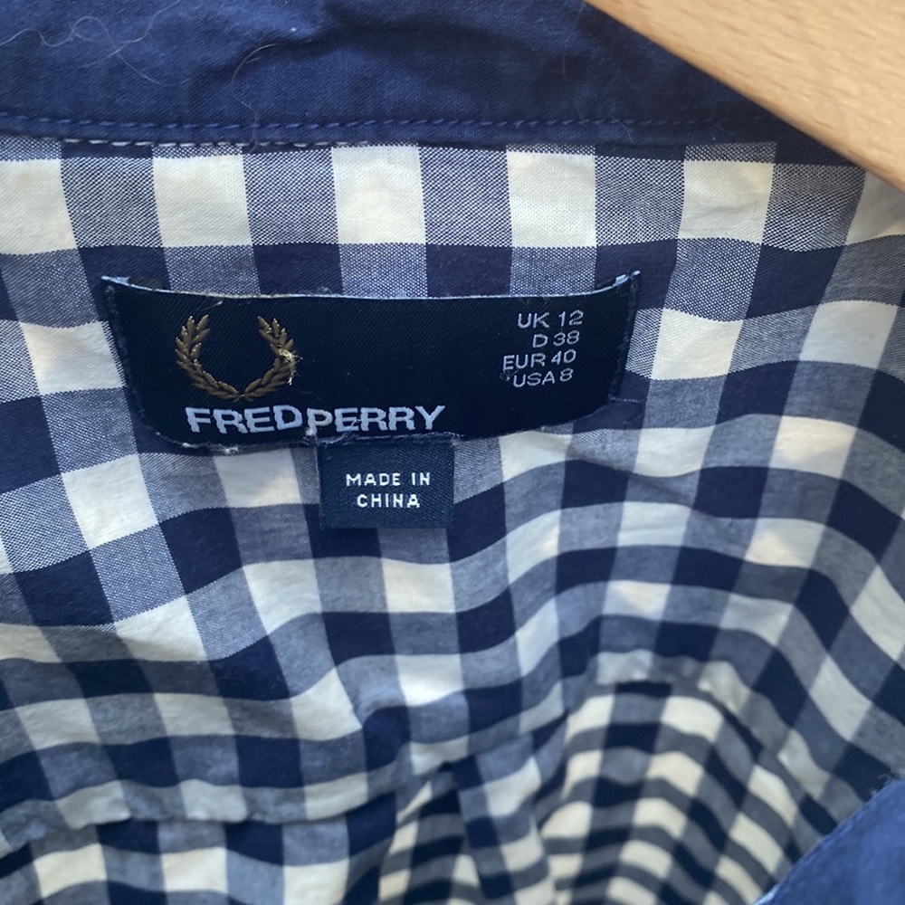 Fred Perry button up US size 8. Gingham navy white check collared shirt - Picture 3 of 4